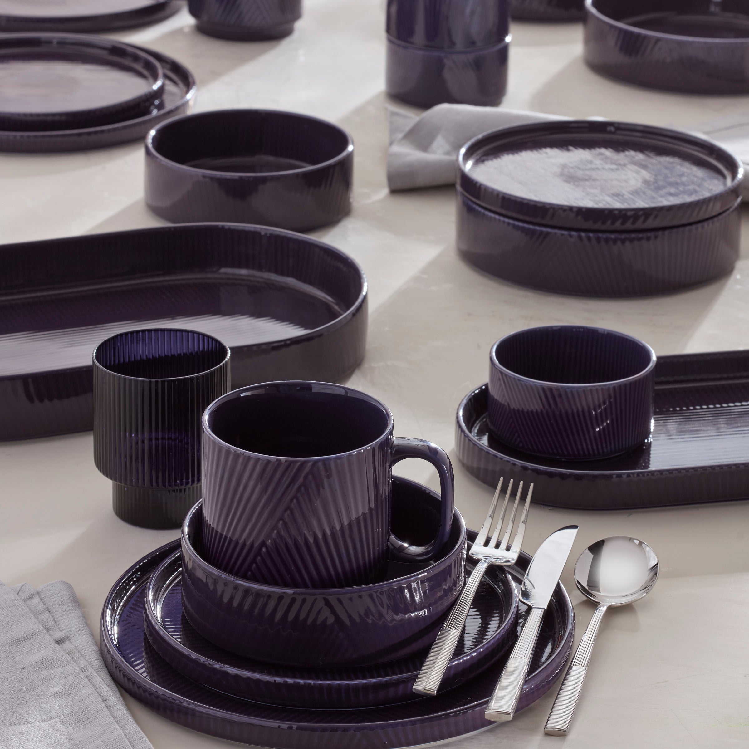 Lenox Premium Modulus Nightshade 12-Piece Dinnerware Set - Image 2