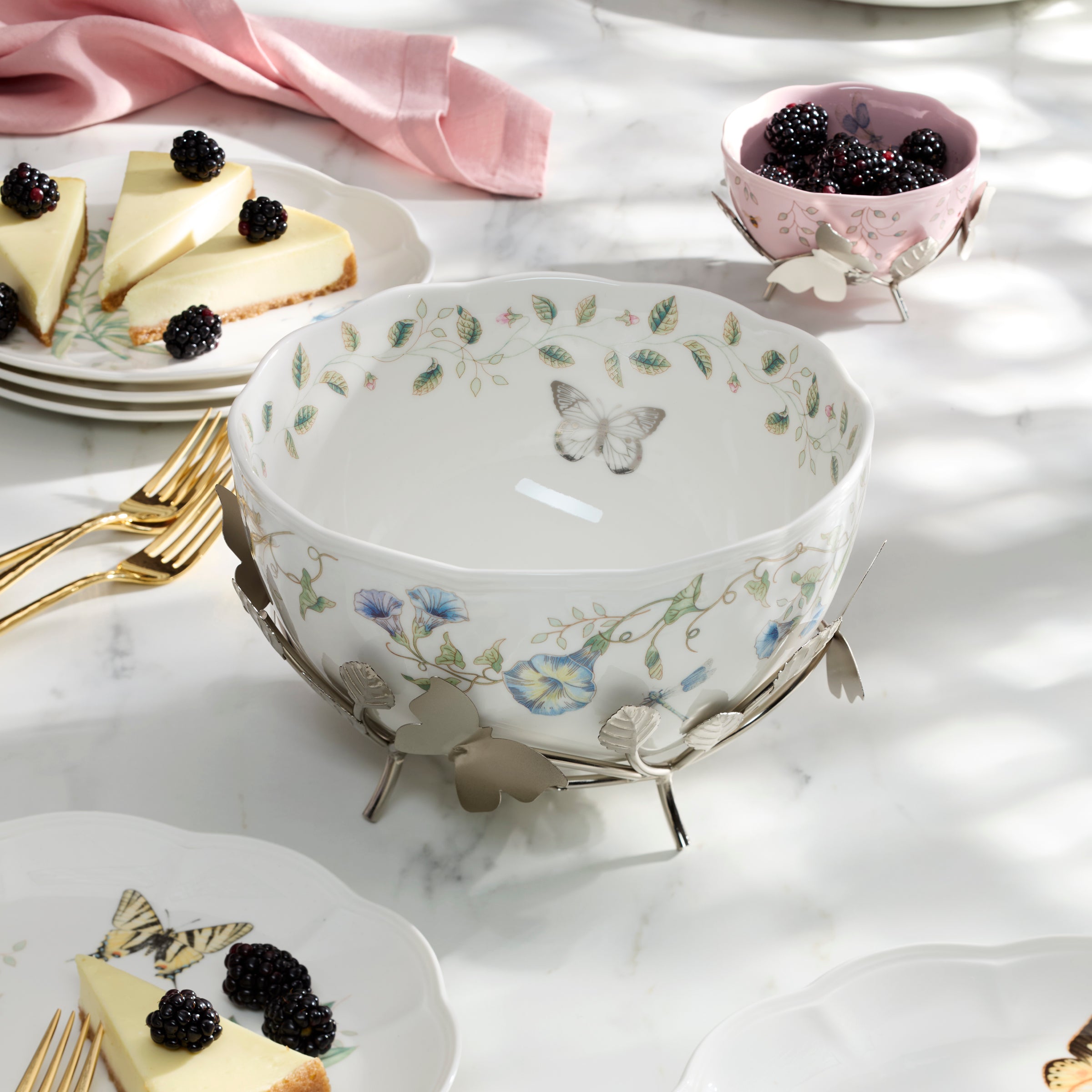 Lenox Premium Butterfly Meadow Bowl with Stand - Image 3