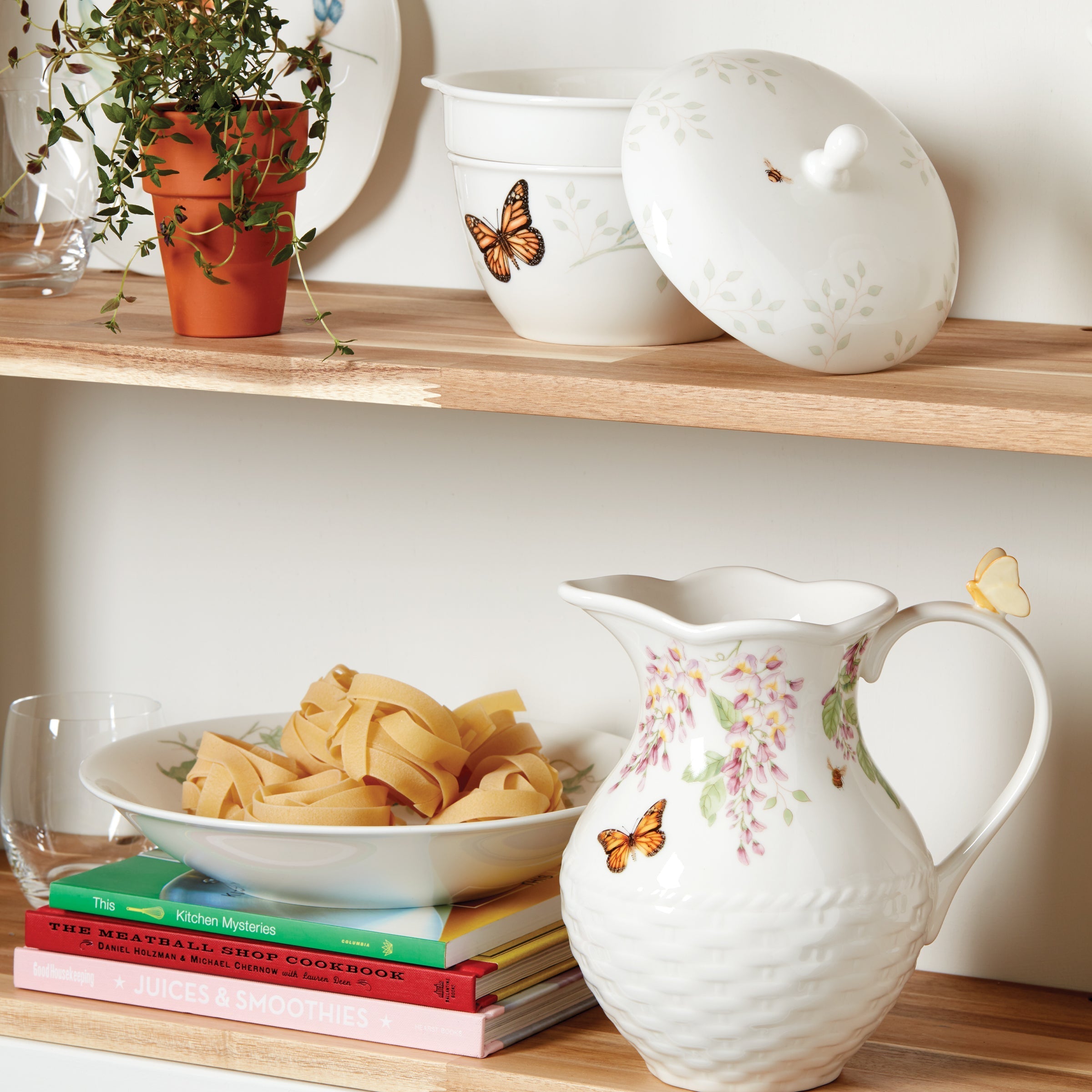 Lenox Premium Butterfly Meadow 3-Piece Stackable Bowl Set - Image 6