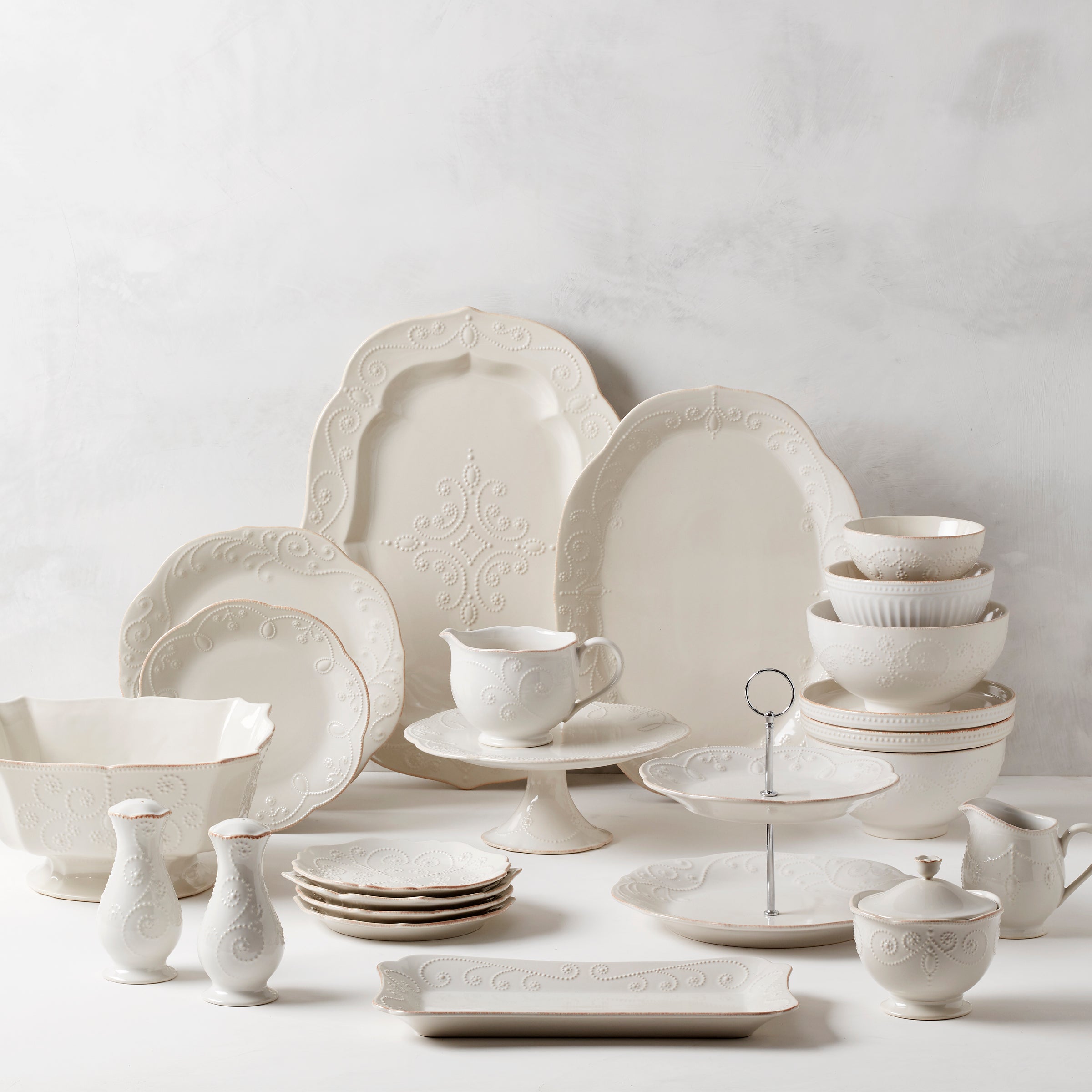 Lenox Premium French Perle White Centerpiece Bowl - Image 3