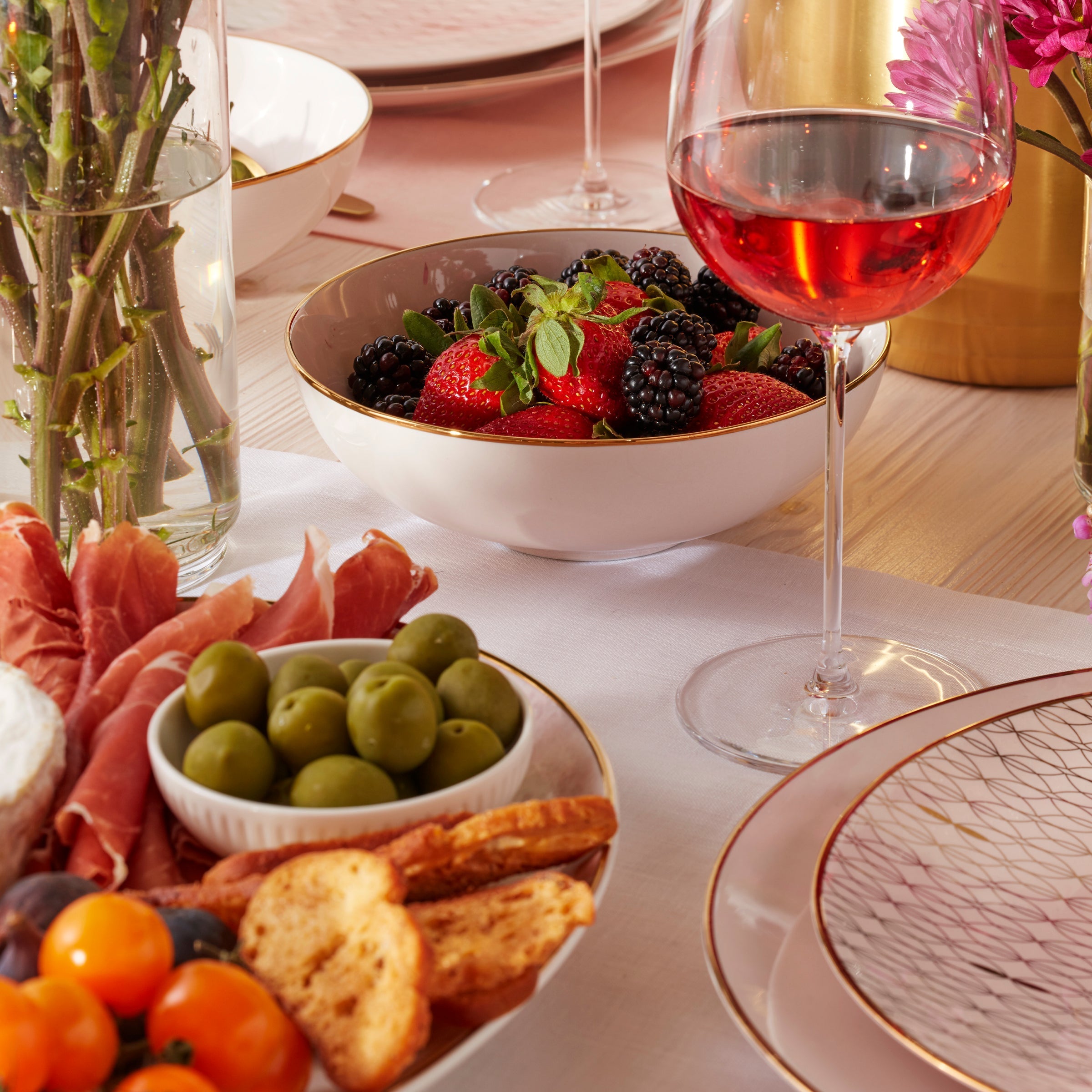 Lenox Premium Trianna Blush 12-Piece Dinnerware Set - Image 8
