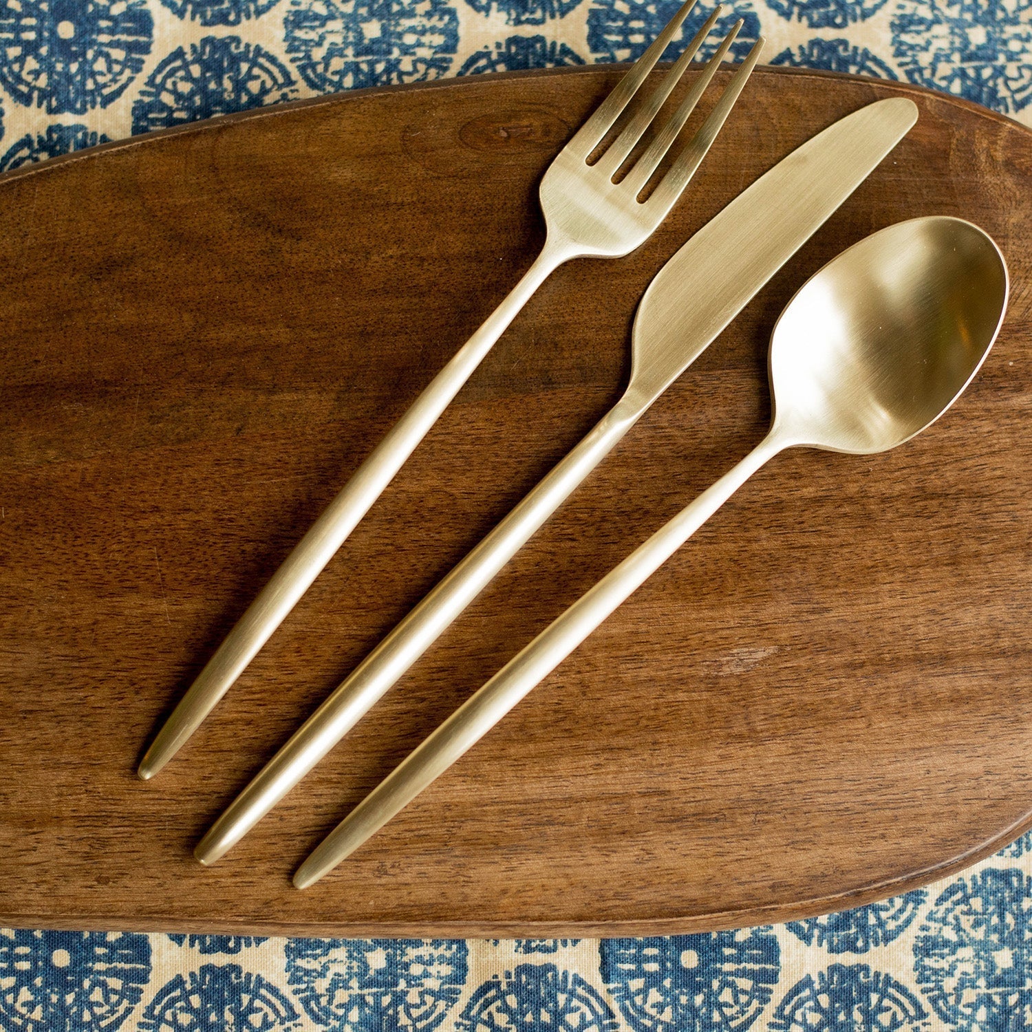 Lenox Premium Gaze Champagne Satin 20-Piece Flatware Set - Image 10