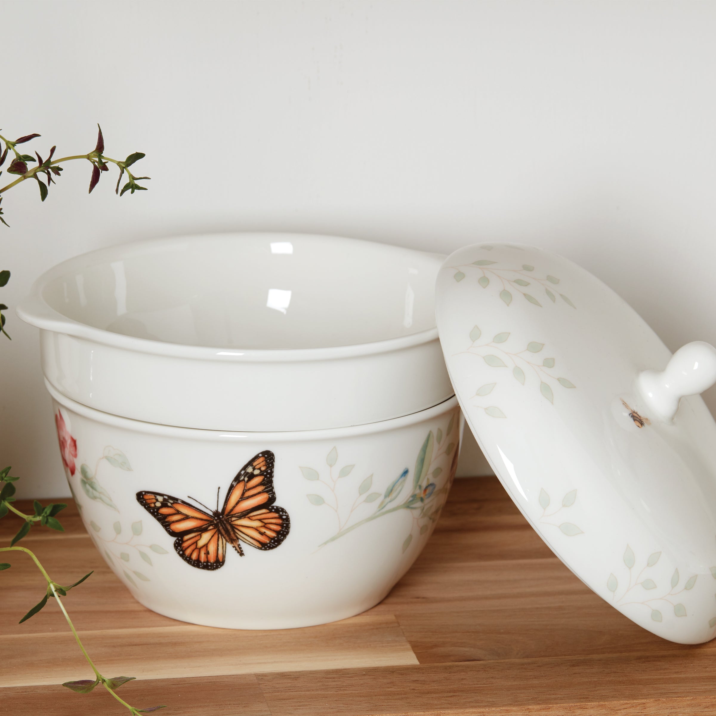 Lenox Premium Butterfly Meadow 3-Piece Stackable Bowl Set - Image 5