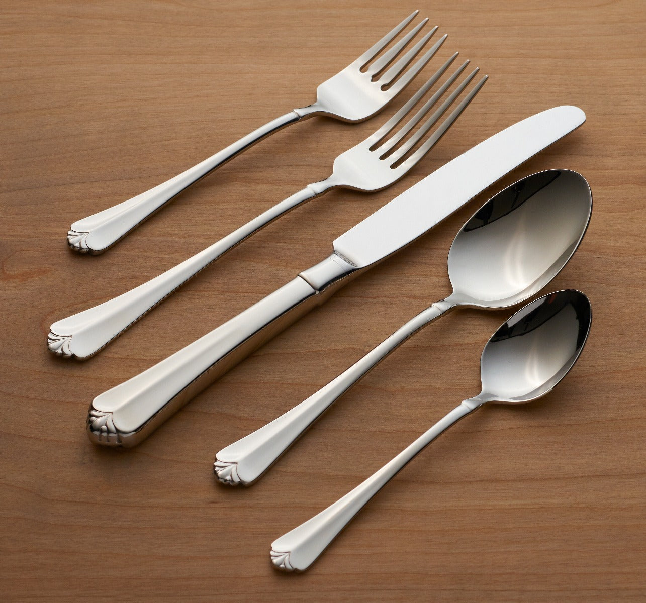 Lenox Premium Juilliard 5-Piece Place Setting - Image 2