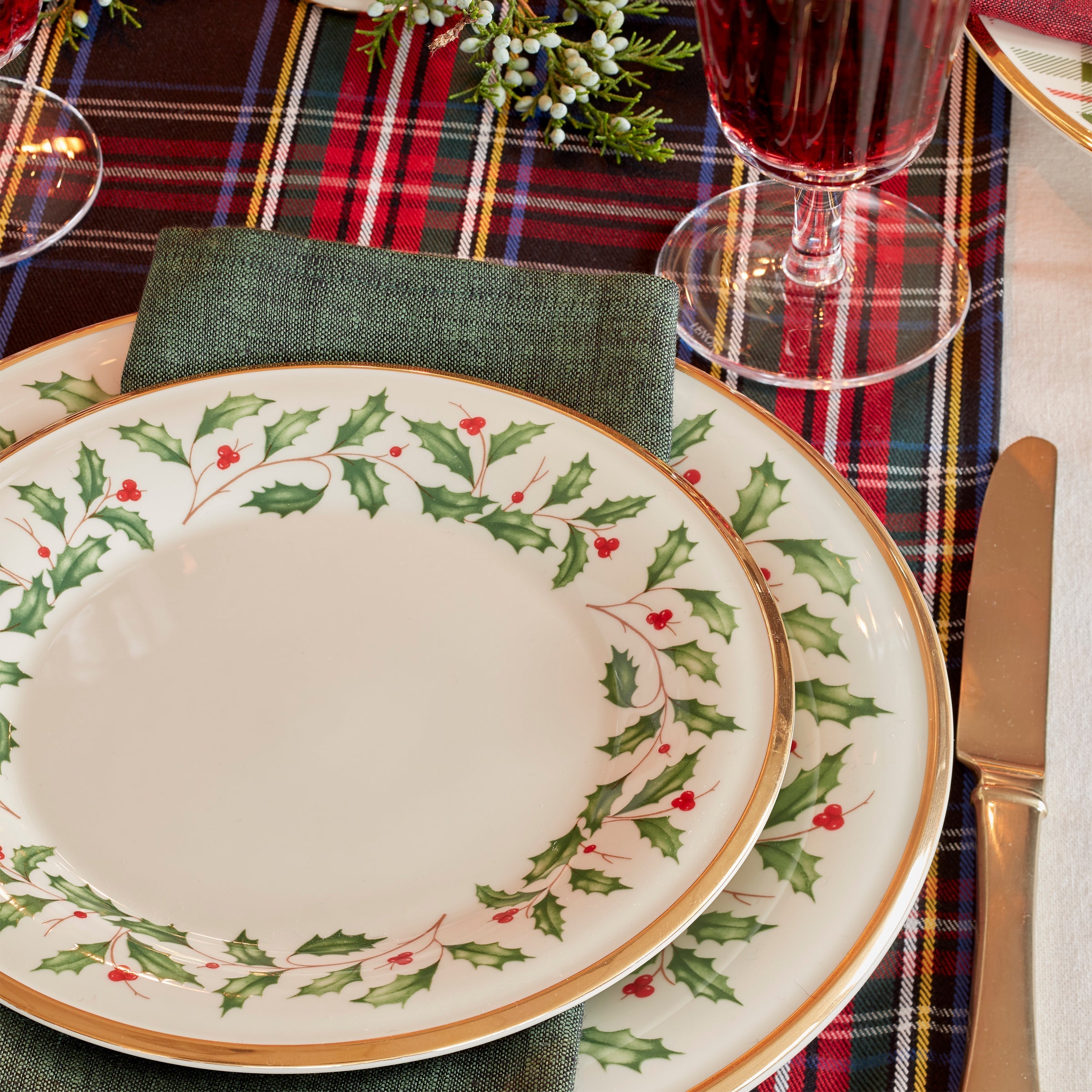 Lenox Premium Holiday Dinner Plate - Image 4