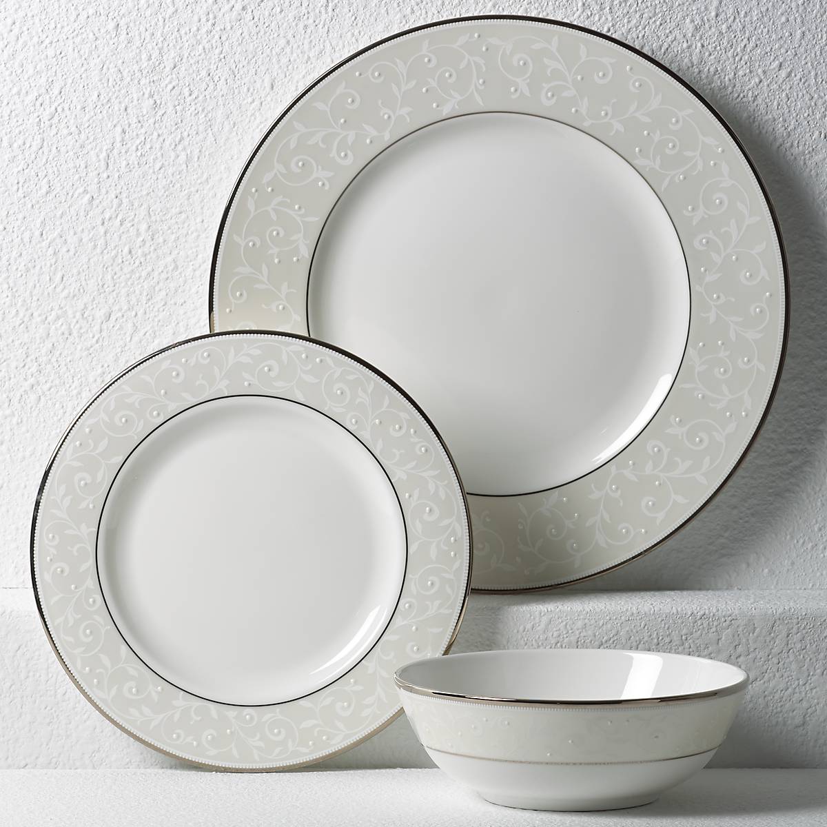 Lenox Premium Opal Innocence 3-Piece Place Setting - Image 4