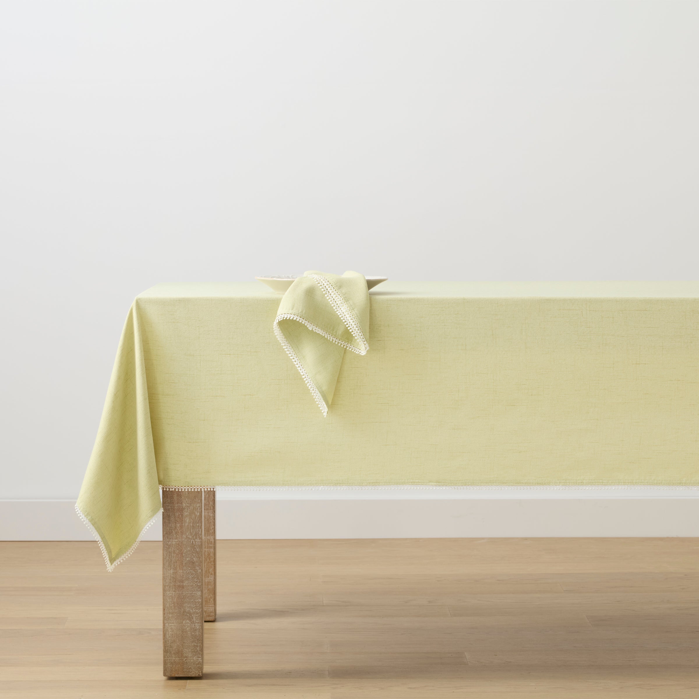 Lenox Premium French Perle Pistachio 60x120 Tablecloth - Image 2