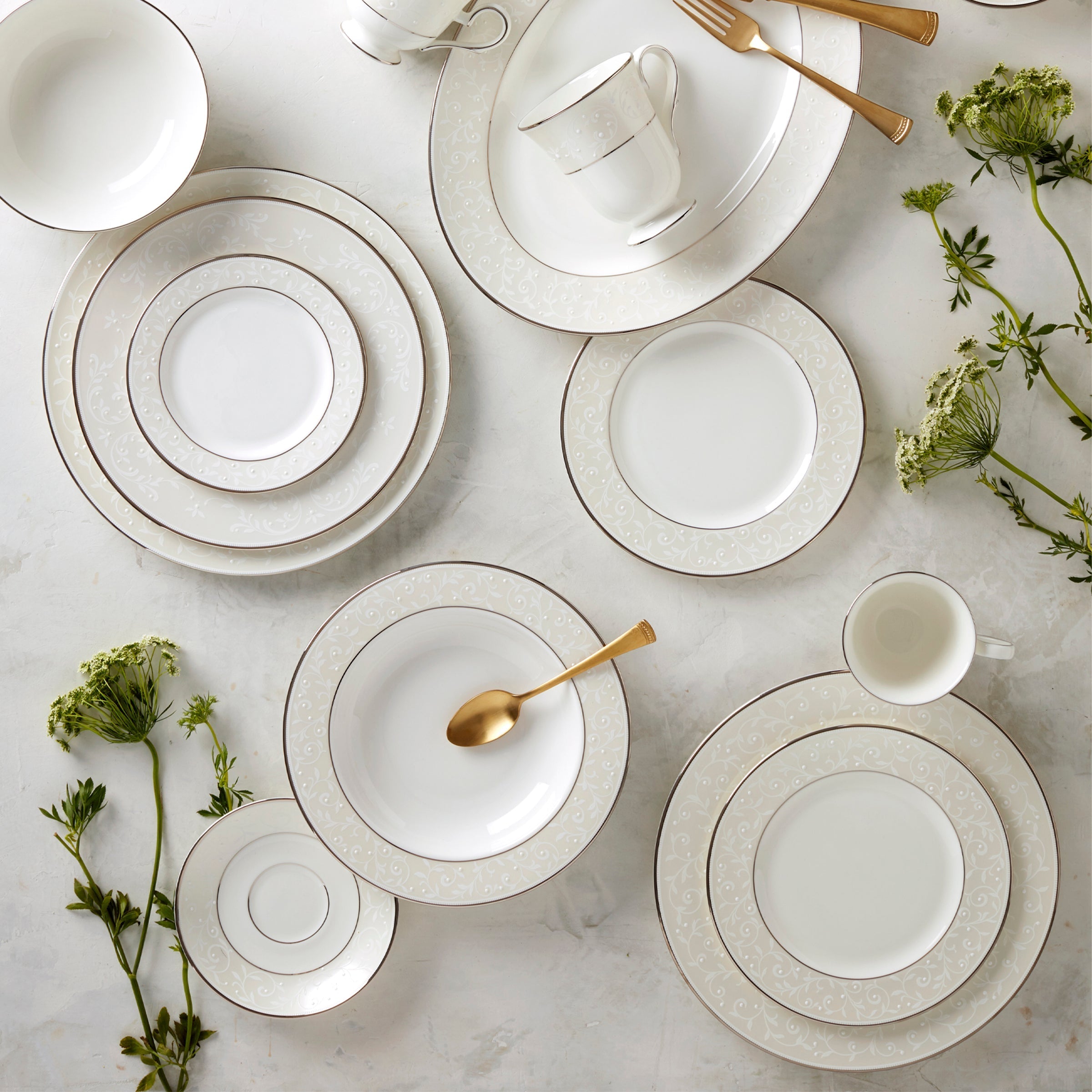 Lenox Premium Opal Innocence 3-Piece Place Setting - Image 3