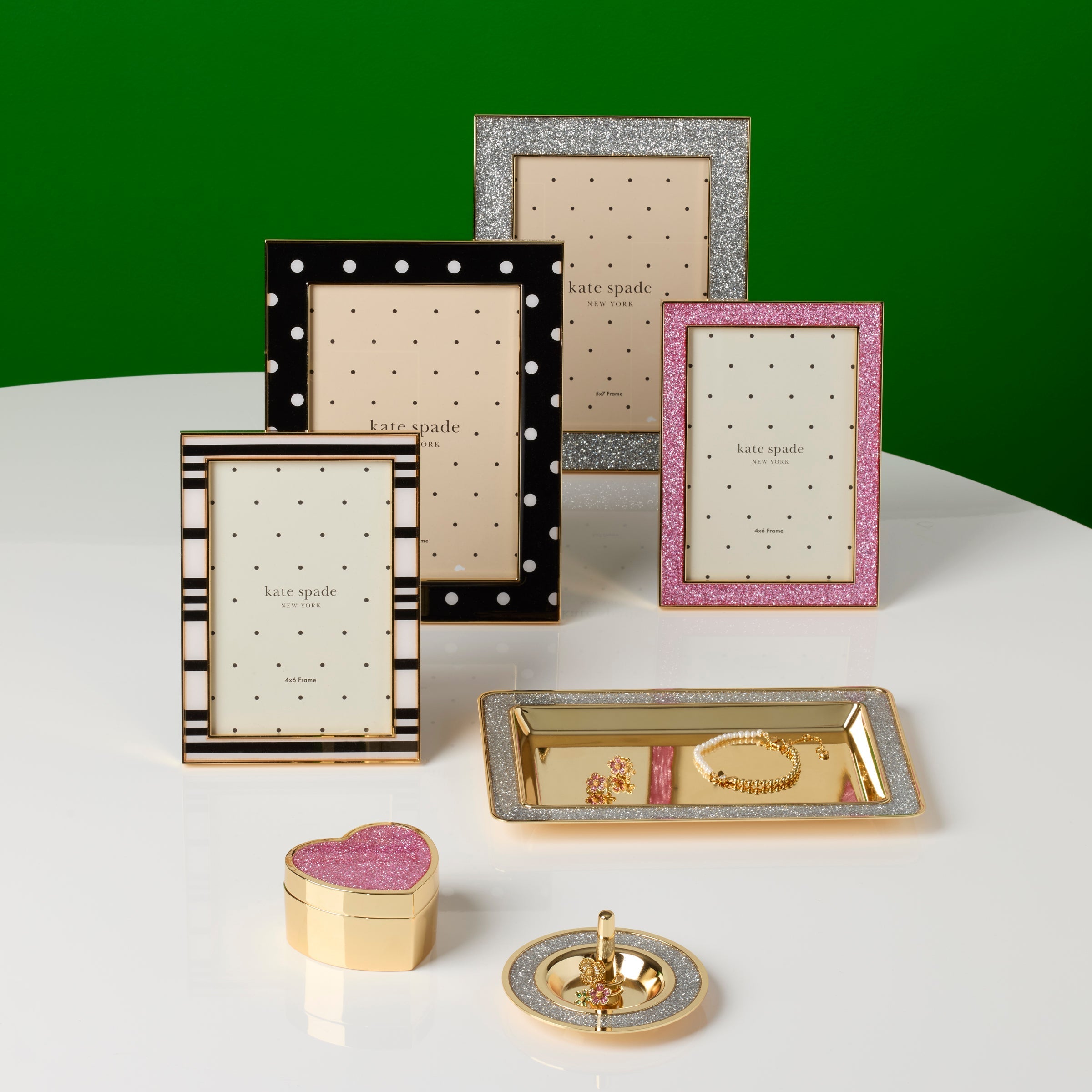Lenox Premium Sitting Pretty Stripe 4x6 Photo Frame - Image 4