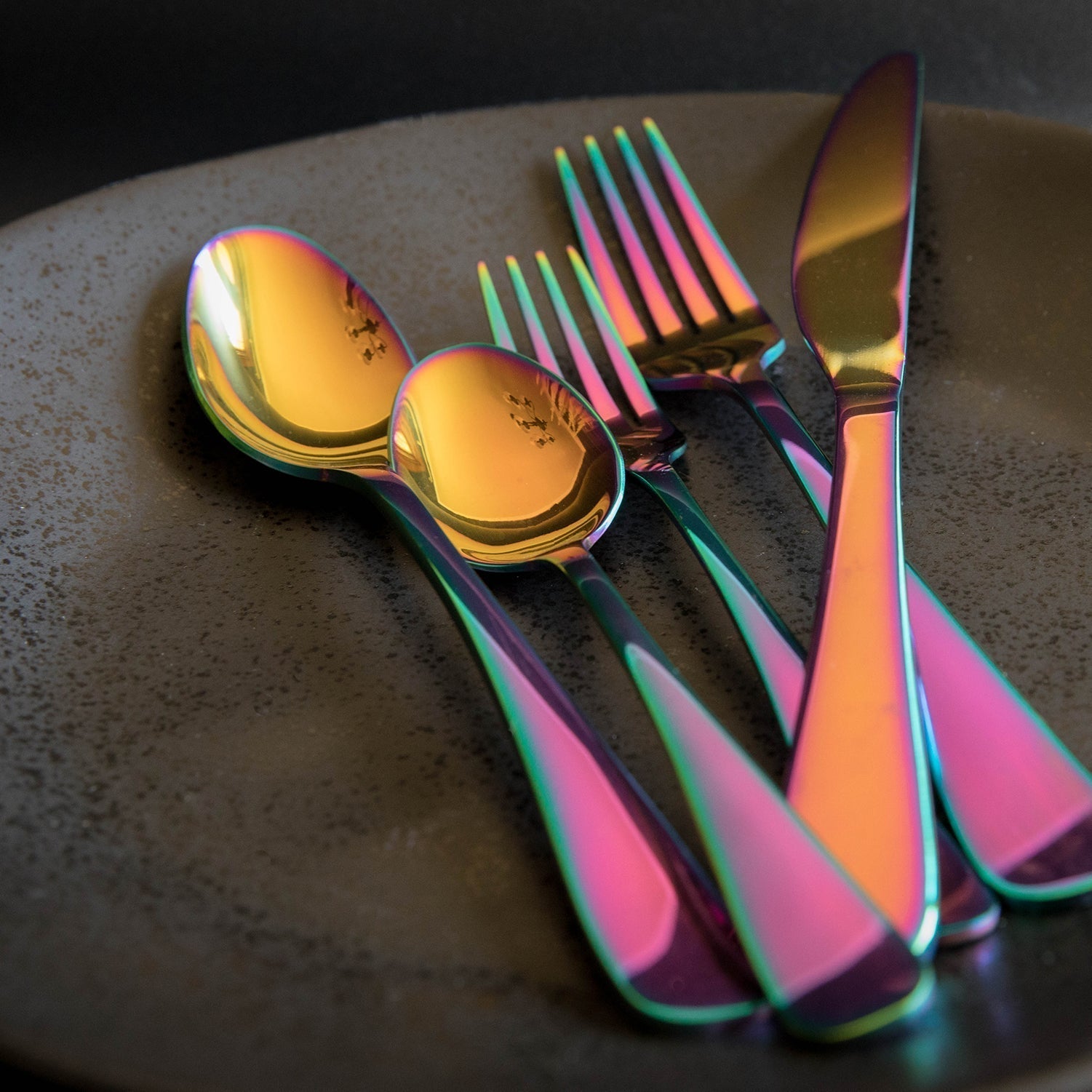 Lenox Premium Rhiannon Rainbow Mirror 20-Piece Flatware Set - Image 2