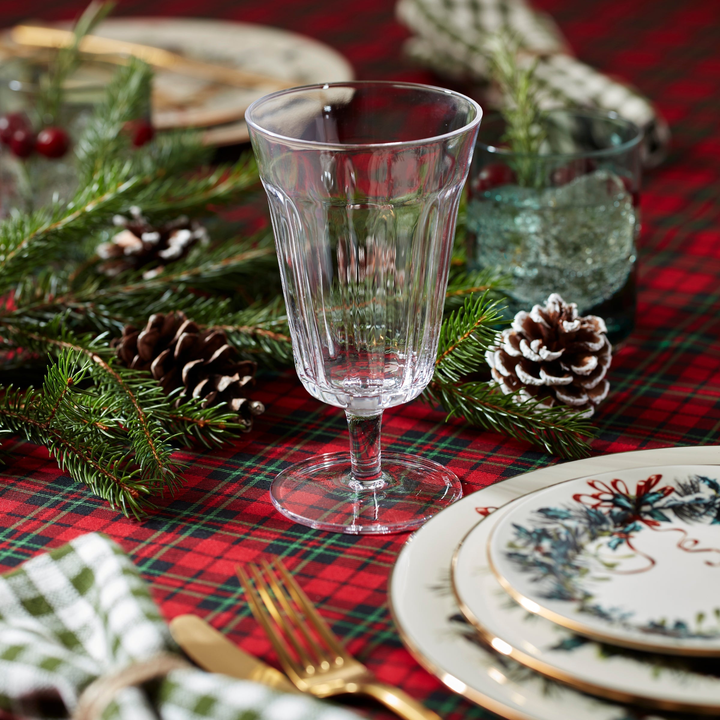 Lenox Premium Winter Greetings 12-Piece Dinnerware Set - Image 9