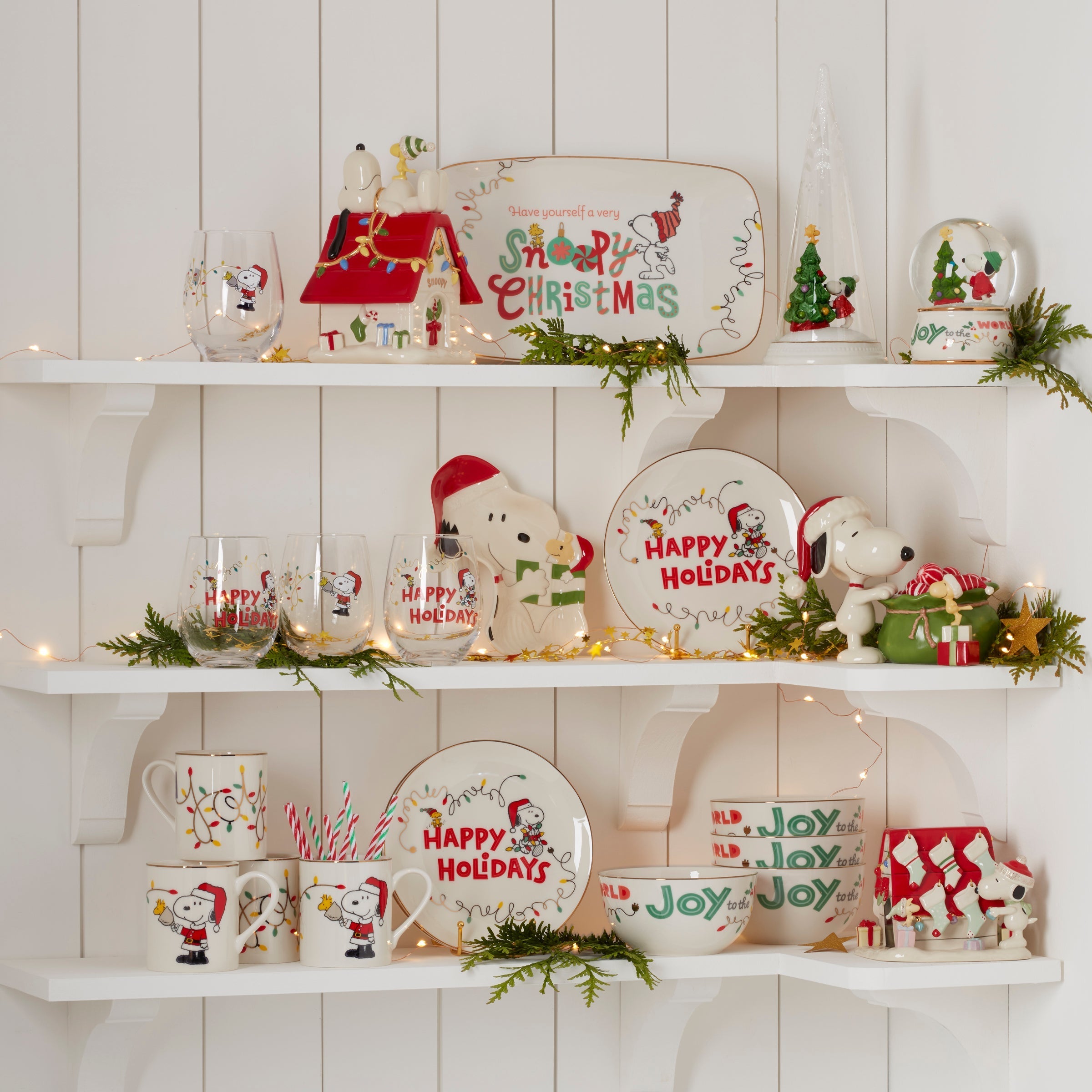 Lenox Premium Snoopy Christmas 12-Piece Dessert Set - Image 4