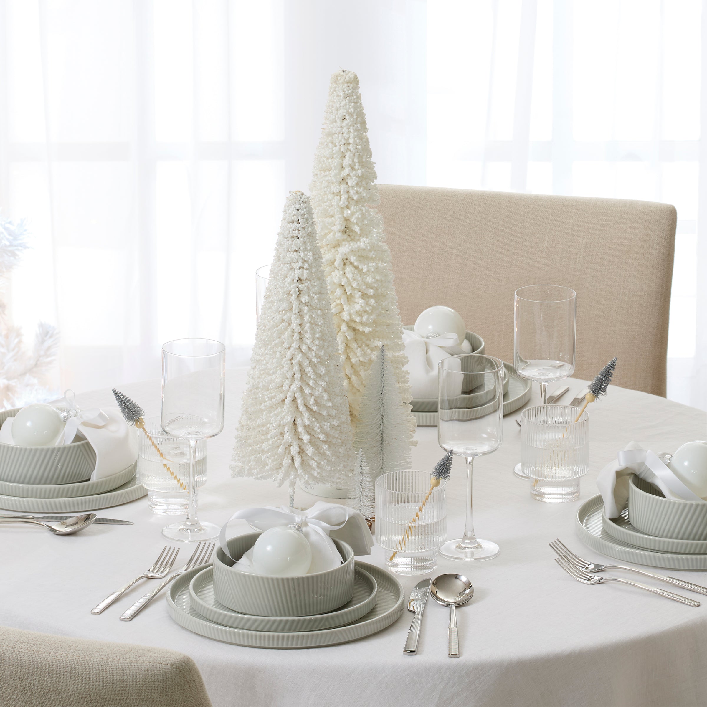 Lenox Premium Modulus Vapor 18-Piece Dinnerware Set - Image 8