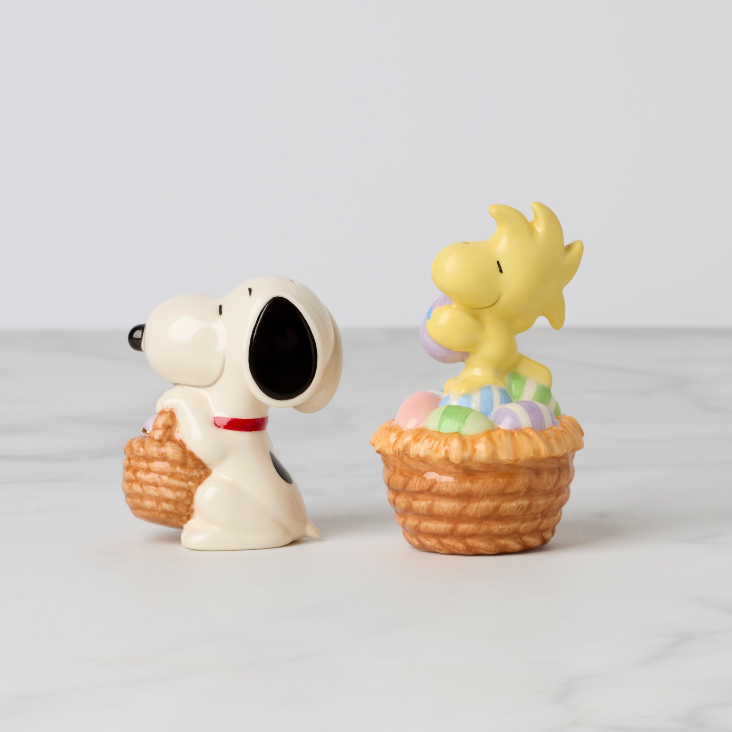 Lenox Premium Snoopy Easter Salt & Pepper Set - Image 2