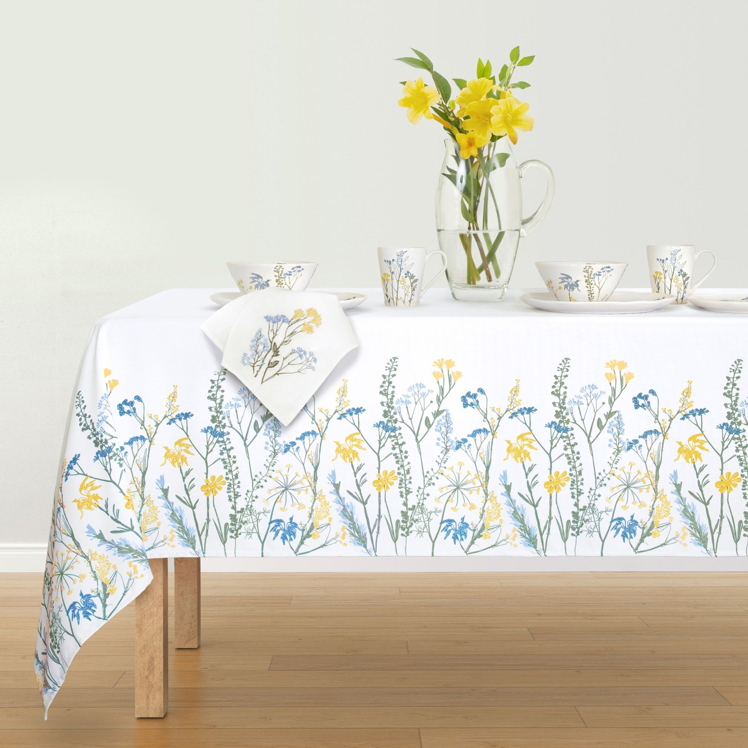 Lenox Premium Wildflowers Border 60x102 Tablecloth