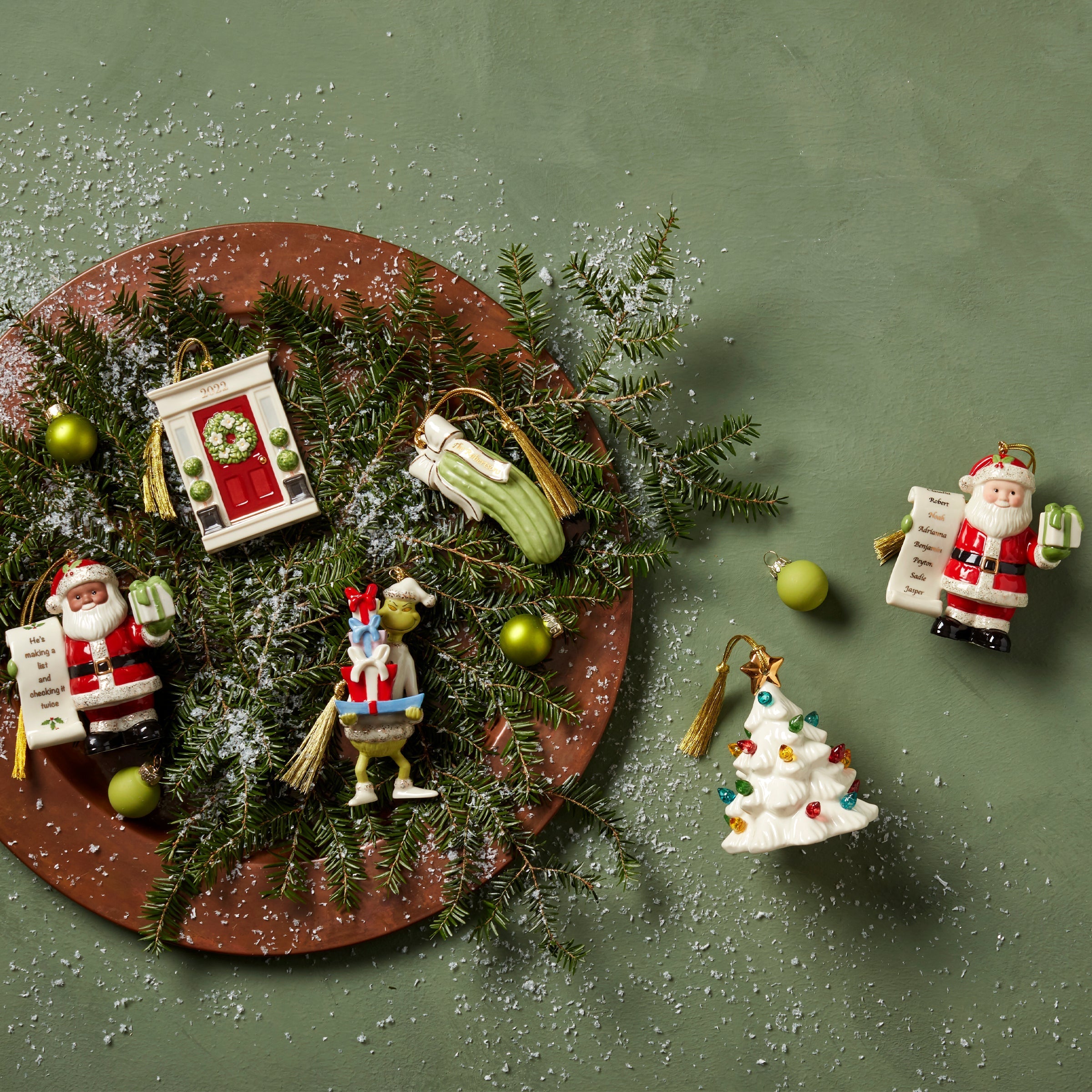 Lenox Premium Treasured Traditions Lit Tree Ornament - Image 5
