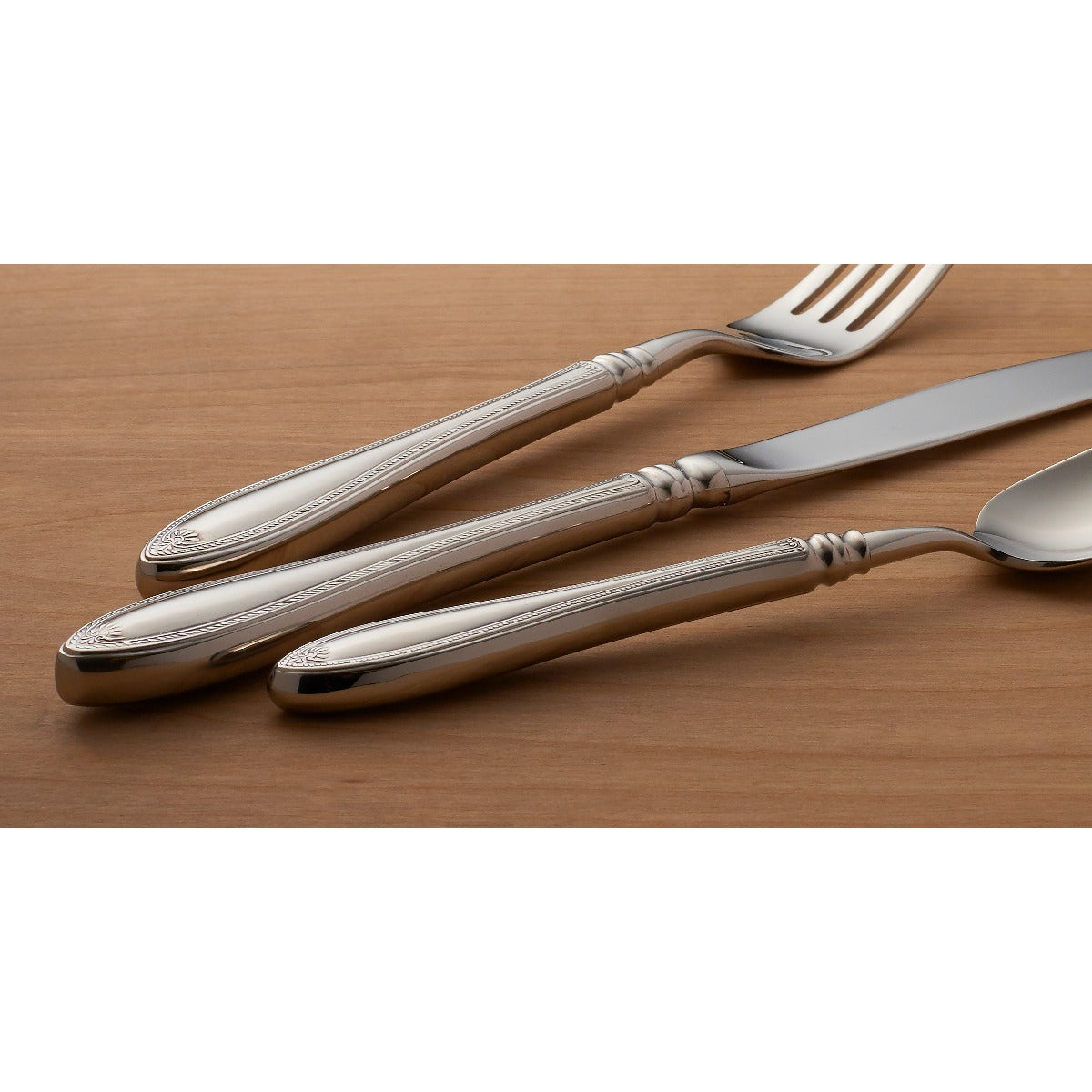 Lenox Premium Sheraton 5-Piece Place Setting - Image 4