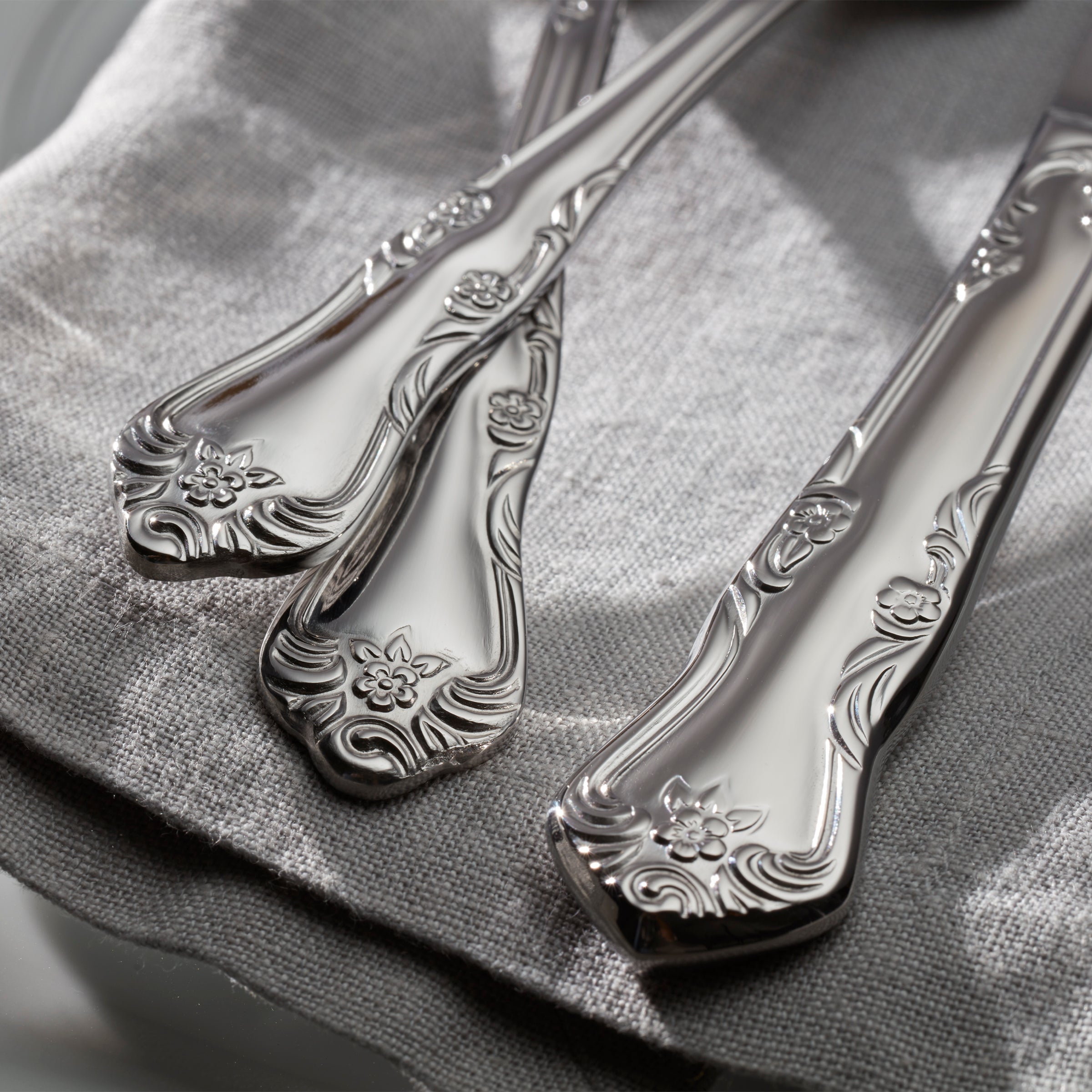 Lenox Premium Azalea 20-Piece Flatware Set - Image 4