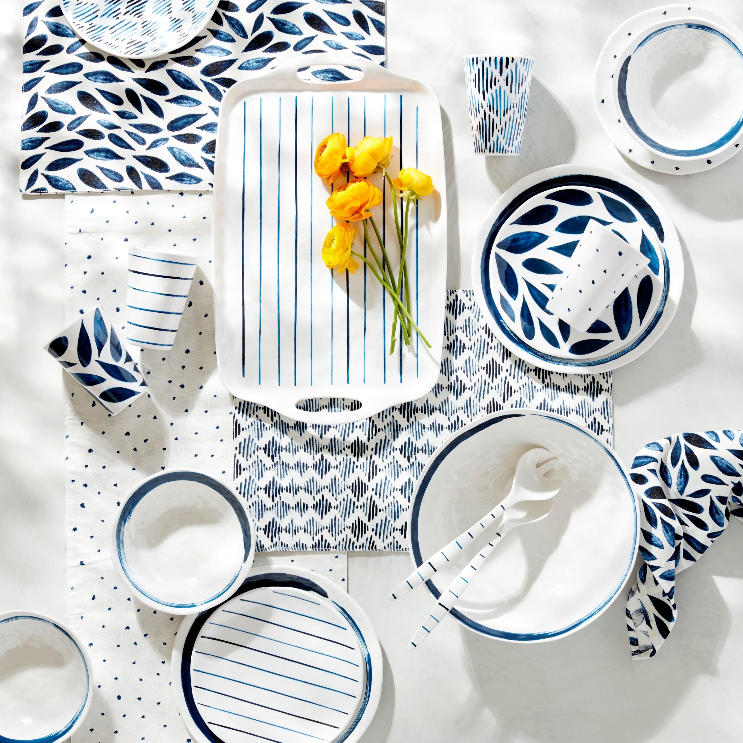 Lenox Premium Blue Bay Melamine 20-Piece Dinnerware Set - Image 3