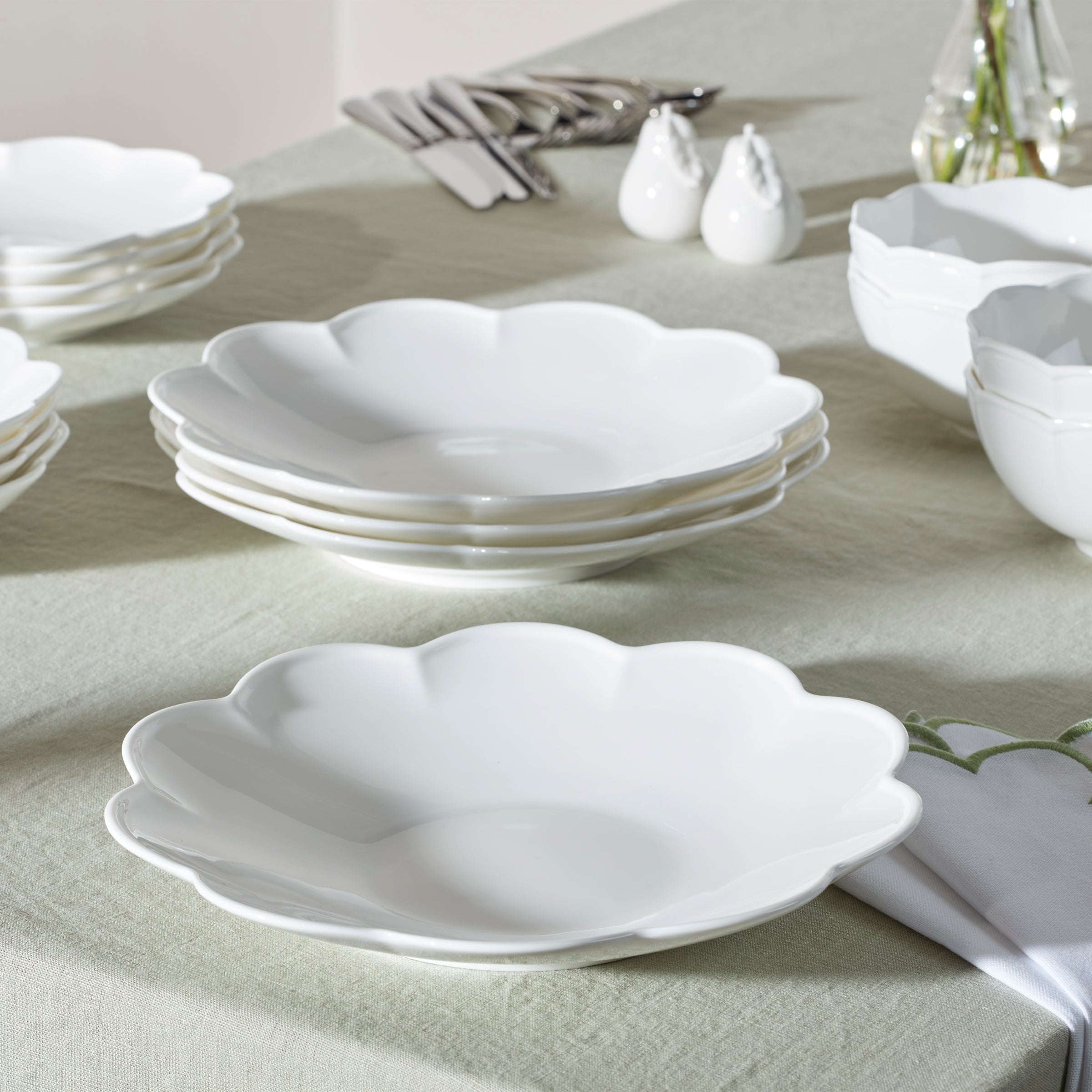 Lenox Premium Studio 1414 Scallop 12-Piece Dinnerware Set - Image 11