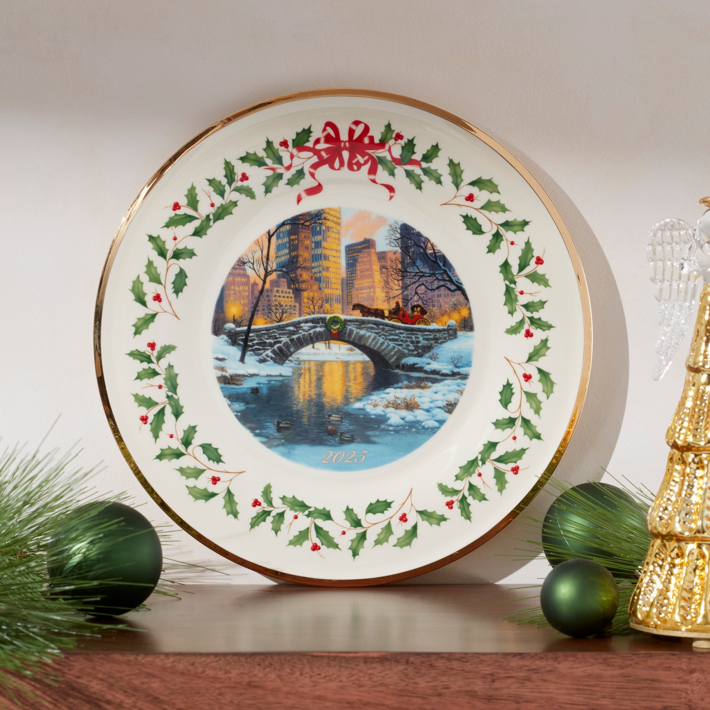 Lenox Premium 2026 Annual Holiday Plate Night Snow - Image 2