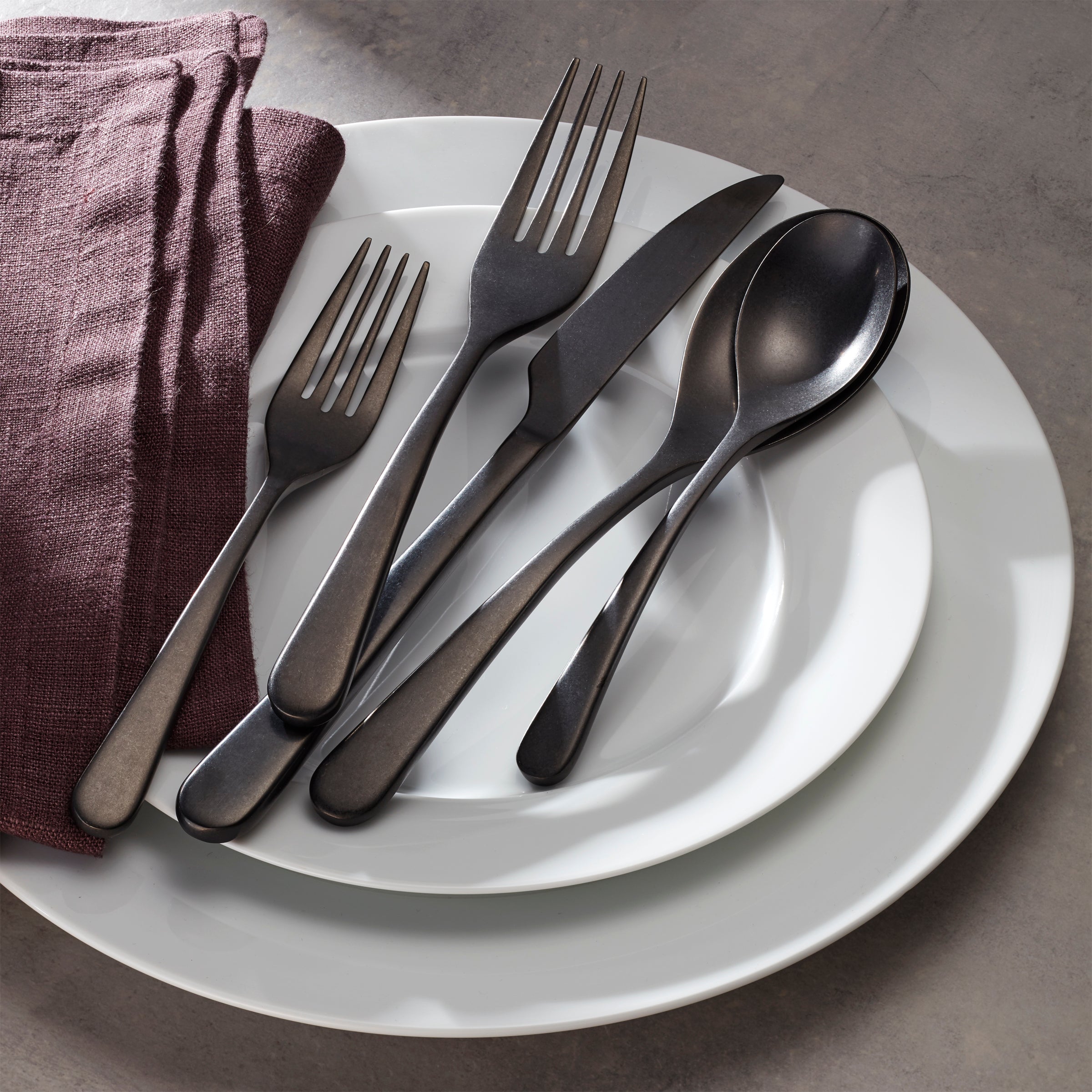 Lenox Premium Kenbrook Black Vintage 20-Piece Flatware Set - Image 5