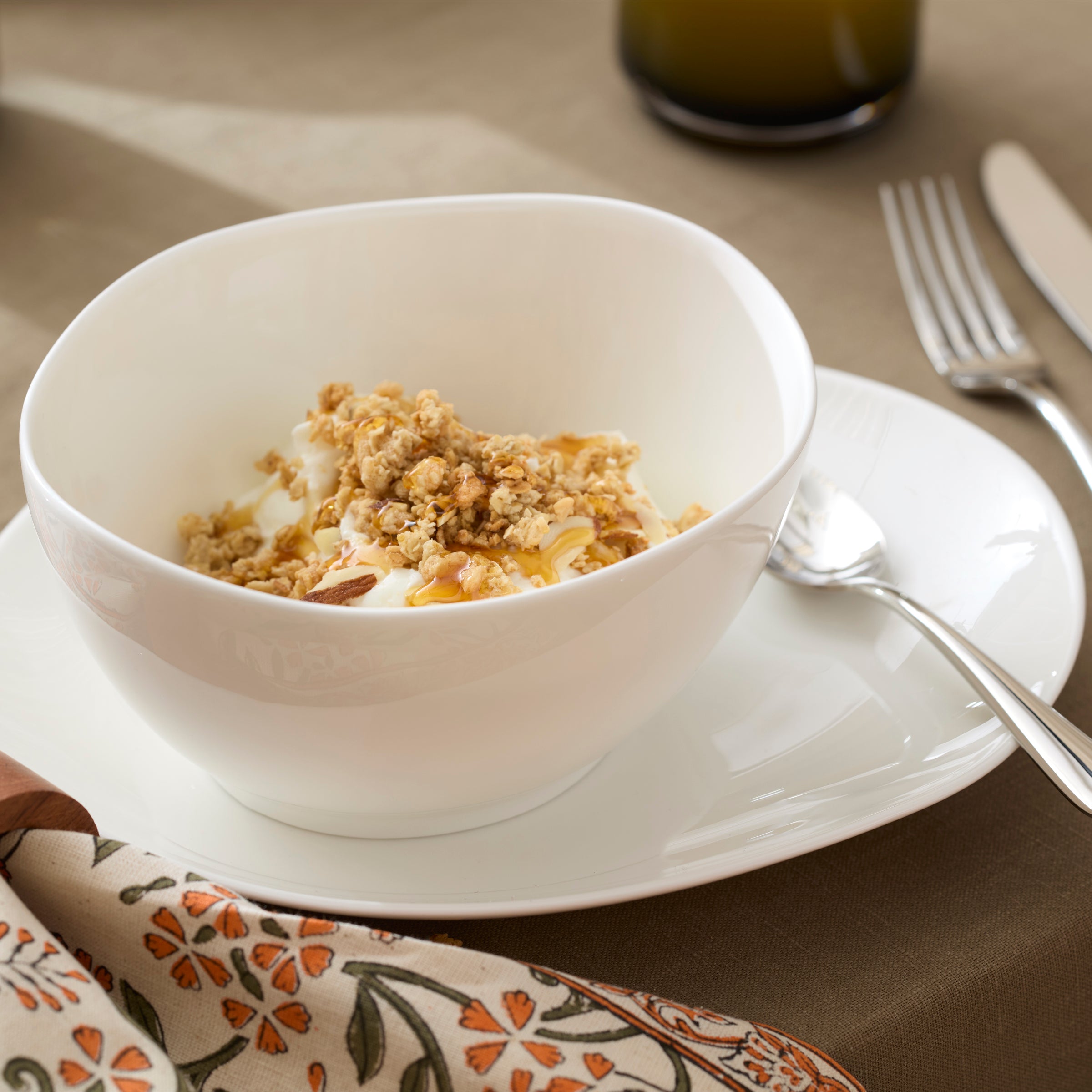 Lenox Premium Studio 1414 Curve 16-Piece Dinnerware Set - Image 9