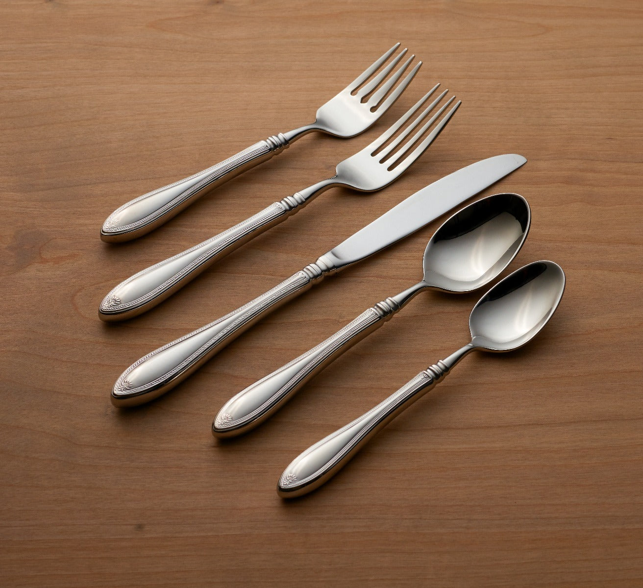 Lenox Premium Sheraton 5-Piece Place Setting - Image 2