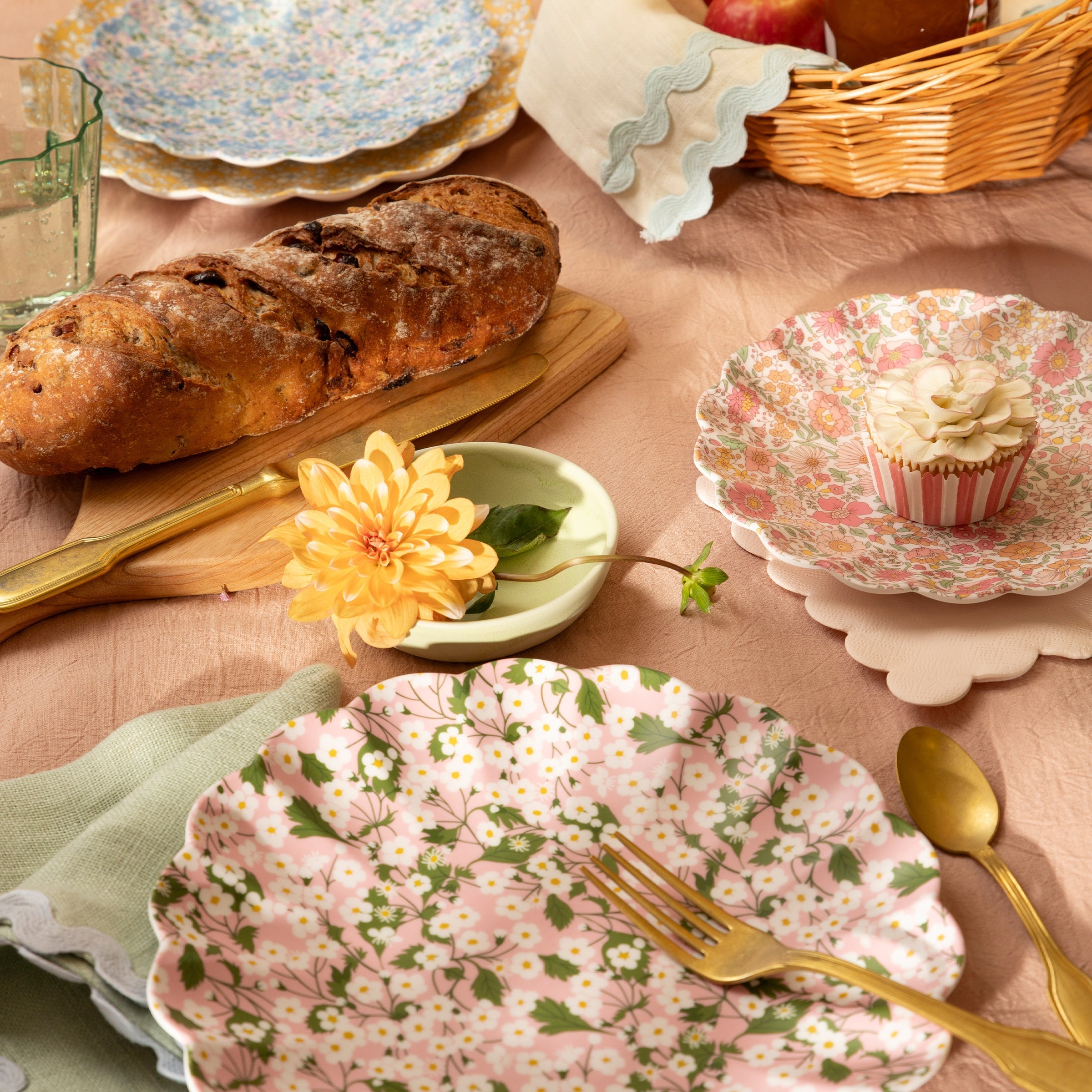 Lenox Premium Meri Meri X Liberty Floral Melamine Large Plate, Set of 4 - Image 6