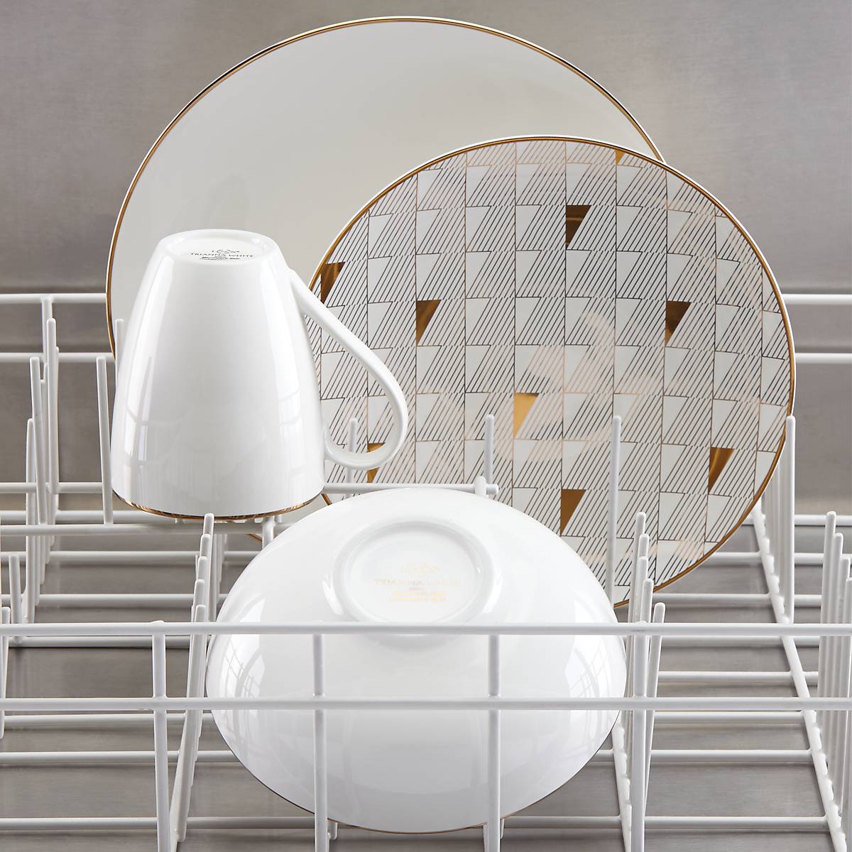 Lenox Premium Trianna White 4-Piece Place Setting - Image 2