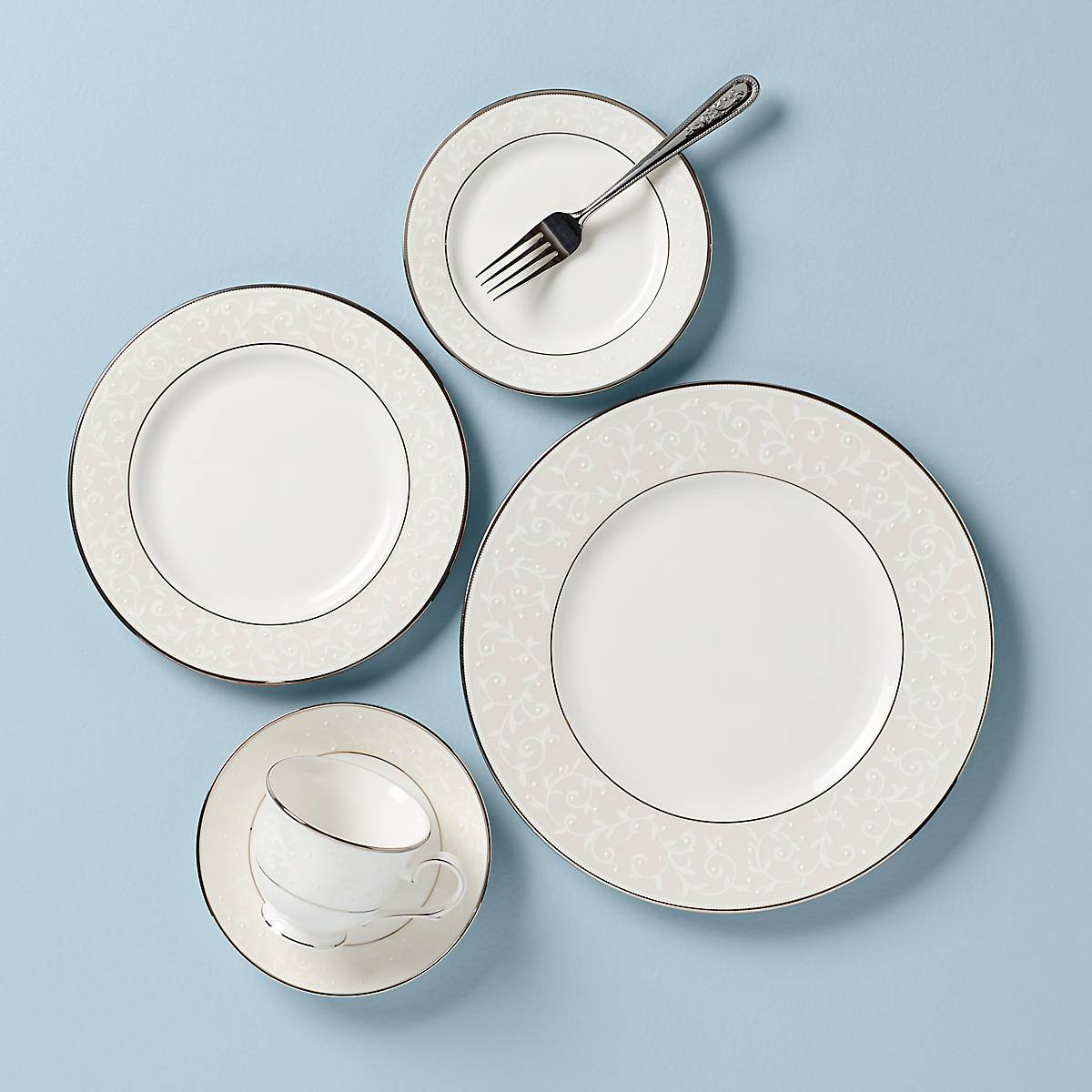 Lenox Premium Opal Innocence 5-Piece Place Setting - Image 2
