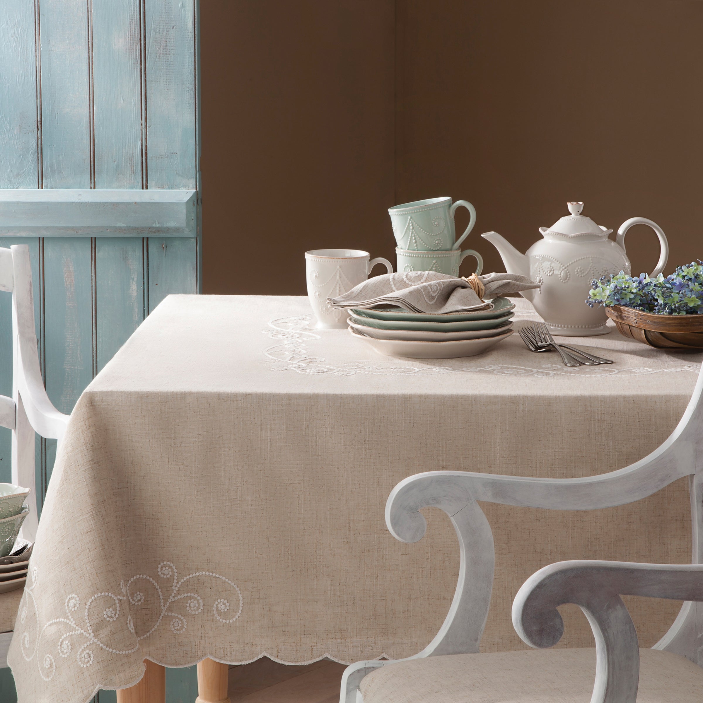 Lenox Premium French Perle Linen 60x84 Tablecloth