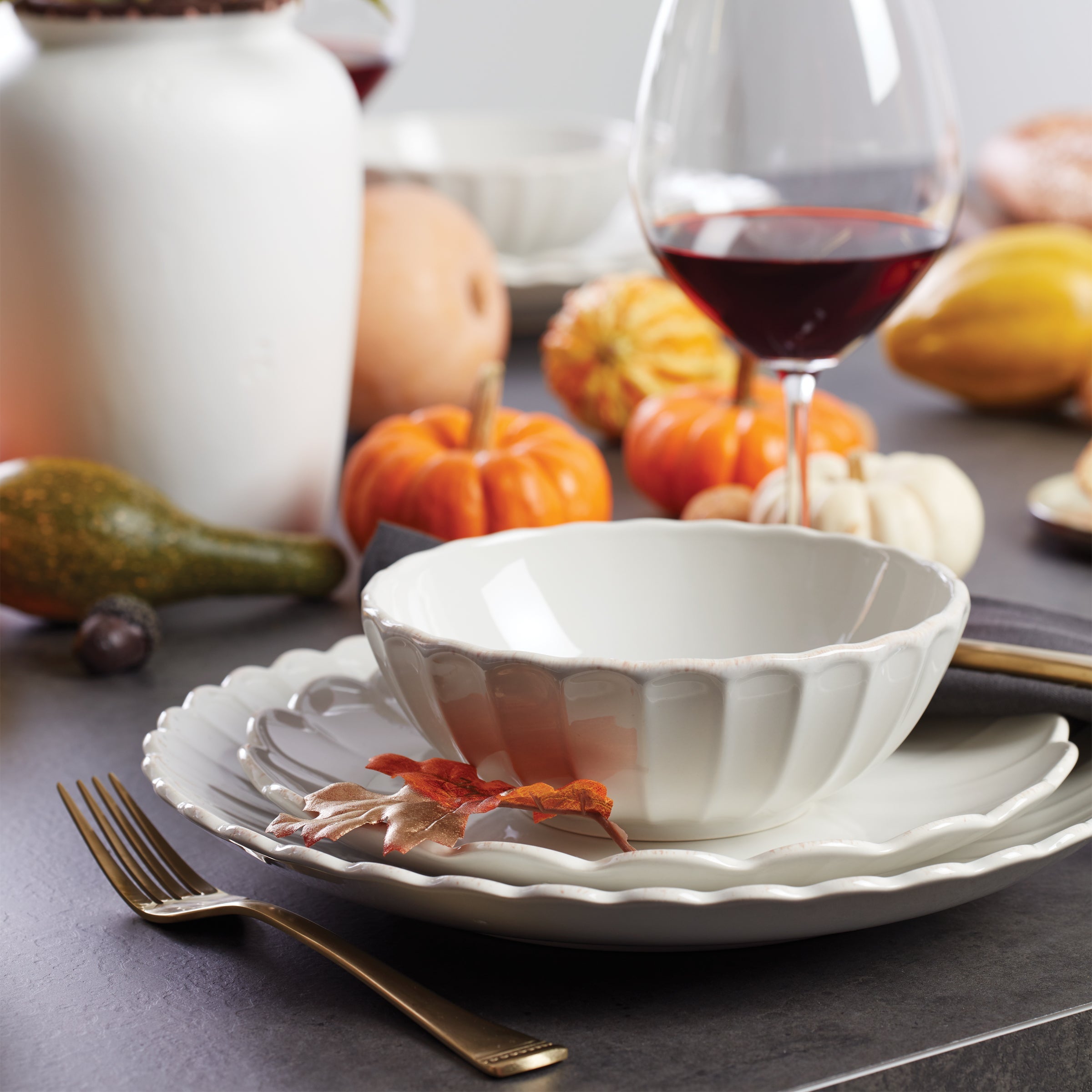 Lenox Premium French Perle Scallop White 24-Piece Dinnerware Set - Image 4